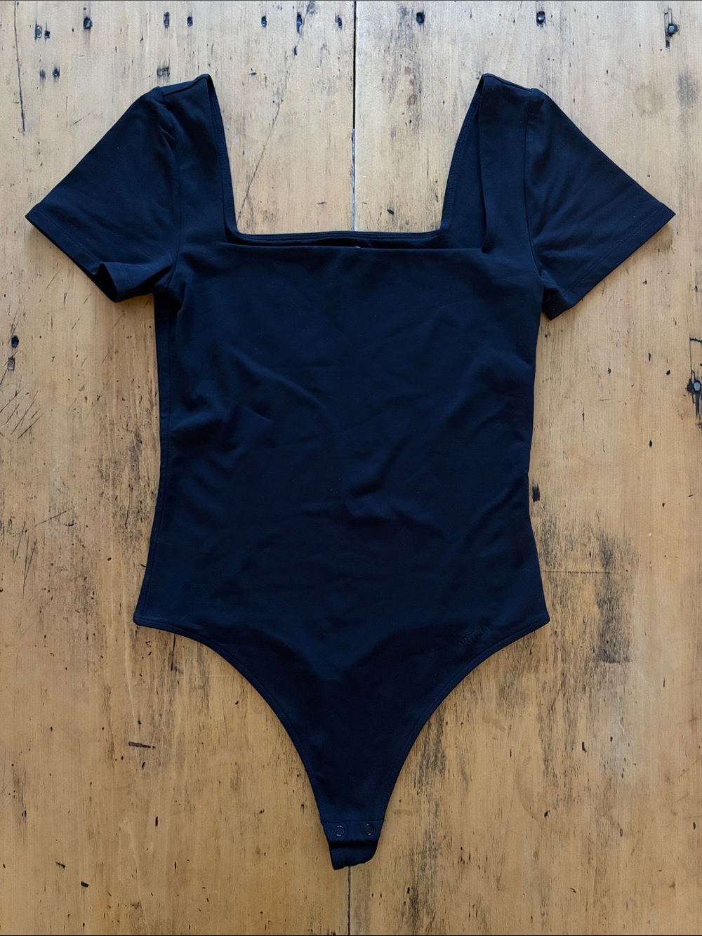 Aritzia Women’s Black Contour Square-Neck Short Sleeve Bodysuit US M